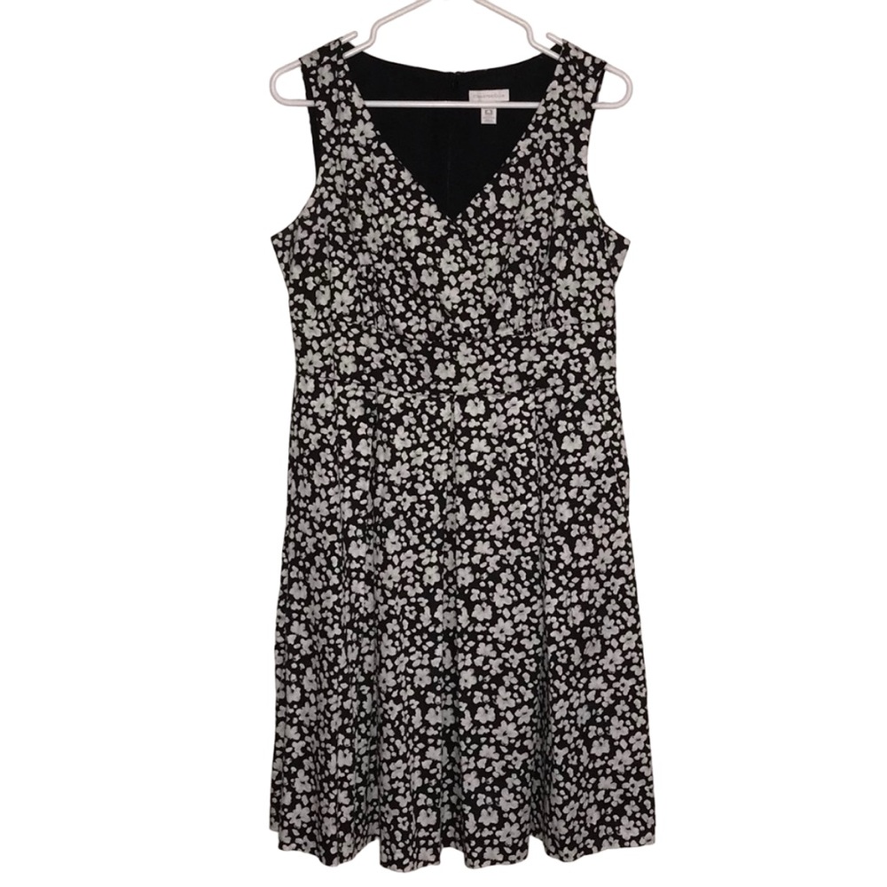 Floral Fit & Flare Pleated Sleeveless Dress